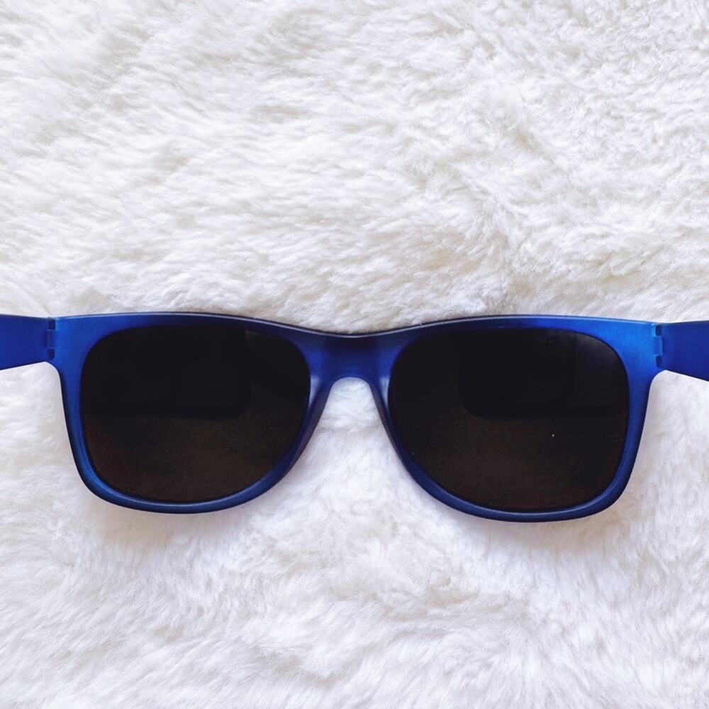 Lola Blue Polycarbonate Sunglasses - Picture 9 of 12